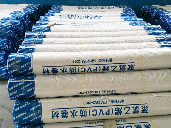 PVC防水卷材在單層屋面中穩定地占有一定的地位